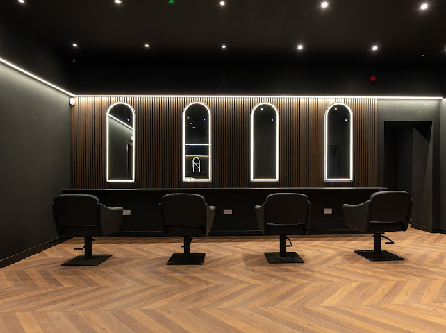Furnished hairdresser rooms to rent near Edinburgh and Glasgow